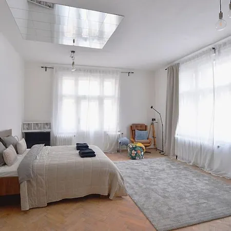 Airy & Bright Flat In Dejvice By Prague Castle Apartment Exterior photo